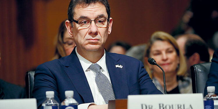 Οι υγειονομικές αρχές της Βρετανίας καταδίκασαν πρακτικές της Pfizer για το εμβόλιο