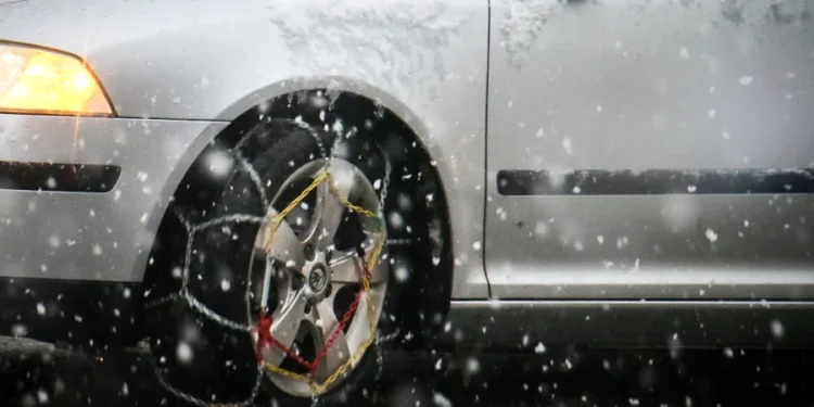 Κακοκαιρία: Πού χρειάζονται αλυσίδες λόγω χιονόπτωσης