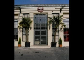 Θεσσαλονίκη: Μπουλντόζες κατεδαφίζουν το «ΦΙΞ» – Τέλος εποχής, 30 χρόνια μετά