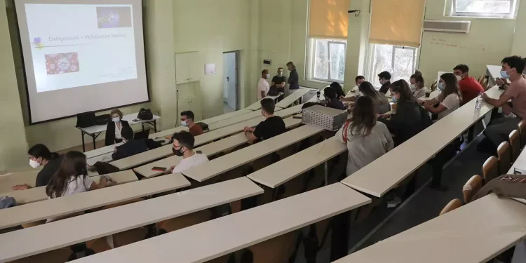 Μετεγγραφές φοιτητών στο transfer.it.minedu: Τα κριτήρια, η προθεσμία και τα αποτελέσματα