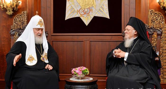 Ο βρώμικος πόλεμος του Κύριλλου στο Βαρθολομαίο