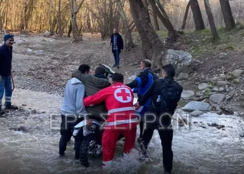 Σέρρες: Η στιγμή της διάσωσης 18χρονου σε φαράγγι – Η κινητοποίηση που προκάλεσε αίσθηση