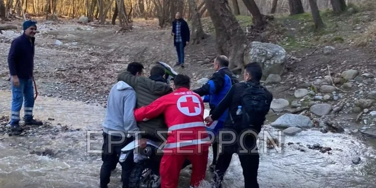 Σέρρες: Η στιγμή της διάσωσης 18χρονου σε φαράγγι – Η κινητοποίηση που προκάλεσε αίσθηση