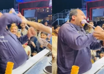 Εξαγριωμένος πελάτης πάλεψε για μια μπάλα παγωτό (Βίντεο)