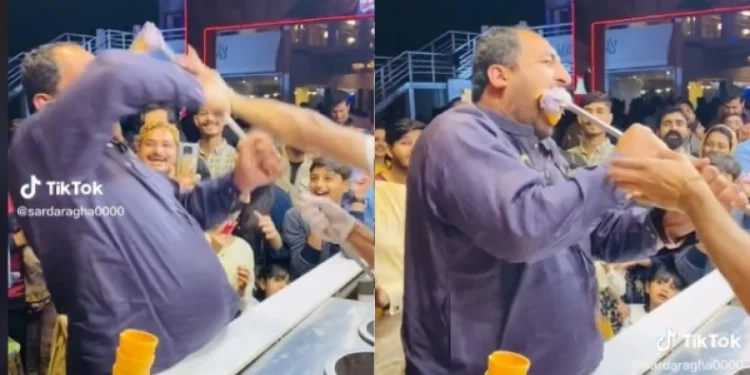 Εξαγριωμένος πελάτης πάλεψε για μια μπάλα παγωτό (Βίντεο)