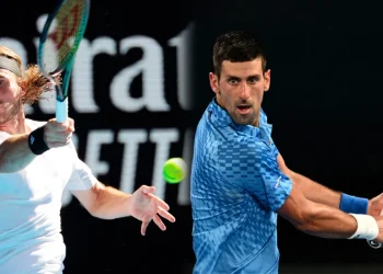 Τελικός Australian Open Live: Τσιτσιπάς-Τζόκοβιτς (10:30, Eurosport 1)