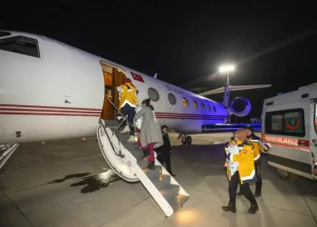 Σεισμός στην Τουρκία: Ερντογάν και Εμινέ επιστράτευσαν νεογέννητα για να κατευνάσουν την οργή του κόσμου