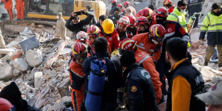 Σεισμός στην Τουρκία: Συγκλονιστικό timelapse με τις επιχειρήσεις διασωστών στην Καχραμάνμαρας