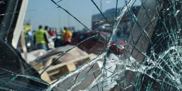 Θεσσαλονίκη: Τροχαίο με νεκρό οδηγό αυτοκινήτου που διαλύθηκε σε τοίχο