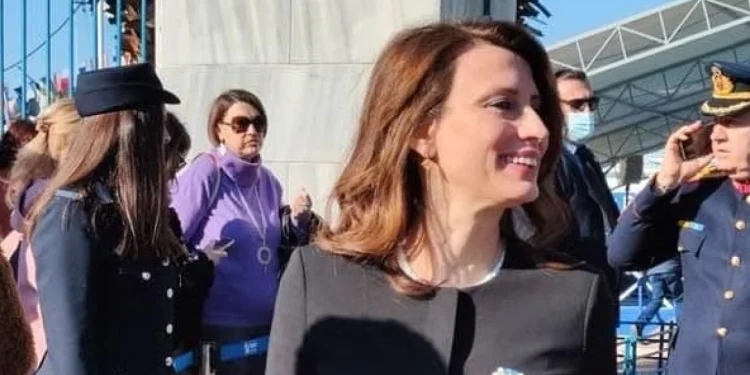 Δήλωση Ντροπή από τη Νίνα Κασιμάτη (ΣΥΡΙΖΑ): Τα σκυλιά της ΕΜΑΚ τρόμαξαν όταν τα χαιρέτησε ο πρωθυπουργός