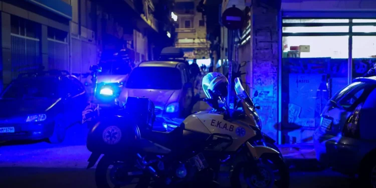 Θεσσαλονίκη: Άγριο ξύλο και πυροβολισμός τα ξημερώματα στα Λαδάδικα – Στο νοσοκομείο δύο άτομα