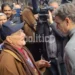 Κυριάκος Μητσοτάκης: Παππούς στην Λάρισα τον πλησίασε με το τσιγάρο στο χέρι – «Πρέπει να κόψεις το κάπνισμα»