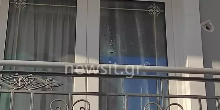 Πυροβολισμοί στην Αγία Βαρβάρα – «Γάζωσαν» τέσσερα σπίτια με καλάσνικοφ(Εικόνες)