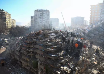 Σεισμός στην Τουρκία: 10χρονη στην Καχραμάνμαρας βγήκε ζωνταντή μετά από 185 ώρες χωρίς φαγητό και νερό