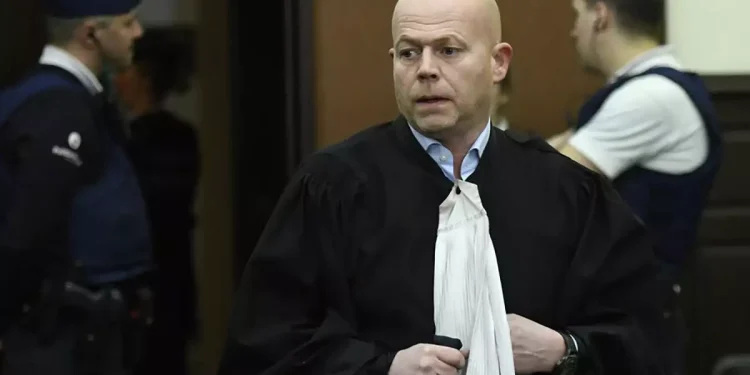 Politico για Εύα Καϊλή: Την ανέλαβε ο δικηγόρος του Σαλάχ Αμπντεσλάμ που έπνιξε στο αίμα το Παρίσι