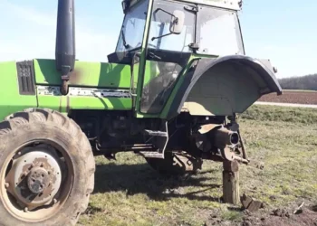 Τρίκαλα: Έμεινε από άξονα το τρακτέρ στο οποίο ανέβηκε ο Τσίπρας