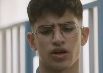 Άγγελος Τσιαμούρας – Τέμπη: «Η Ιφιγένεια είχε σπάσει τον λαιμό της, δεν την έβγαλα σώα και αβλαβή και αυτό με βασανίζει»