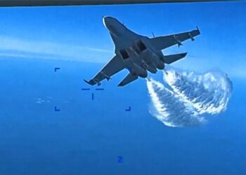 ΗΠΑ: Στη δημοσιότητα πλάνα από το «τετ α τετ» του αμερικανικού drone με το ρωσικό μαχητικό αεροσκάφος στη Μαύρη Θάλασσα