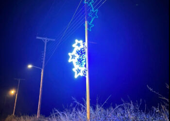 Σέρρες: Στον Προβατά έχουν ακόμη Χριστούγεννα-Ανάβουν τα χριστουγεννιάτικα αστέρια