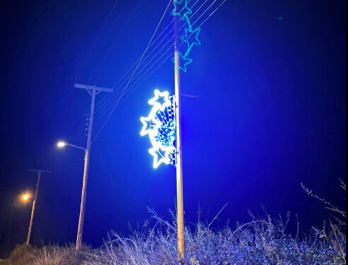 Σέρρες: Στον Προβατά έχουν ακόμη Χριστούγεννα-Ανάβουν τα χριστουγεννιάτικα αστέρια