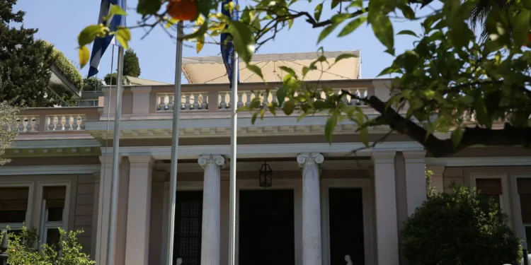 Εκλογές 2023: Η ανάγνωση των δημοσκοπήσεων μετά τα Τέμπη και η στρατηγική της κυβέρνησης – Ανακοινώνεται σήμερα ο κατώτατος μισθός