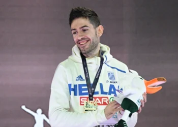 Μίλτος Τεντόγλου: «Αν ο αγώνας δεν ήταν τόσο νωρίς υπόσχομαι θα έφτανα τα 8,50 μ.» λέει ο χρυσός πρωταθλητής