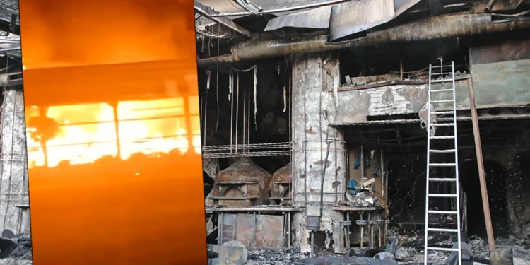 Νέα Σμύρνη: «Βλέπουν» εμπρησμό στο εστιατόριο Cavaliere – Βίντεο από τη φωτιά