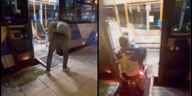 Υπόκλιση στον οδηγό λεωφορείου που έκανε το αυτονόητο και άνοιξε την ράμπα για να μπει ΑμεΑ