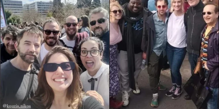 Κατακραυγή για τους ηθοποιούς που πόζαραν χαμογελώντας σε συγκέντρωση για τα θύματα της τραγωδίας των Τεμπών