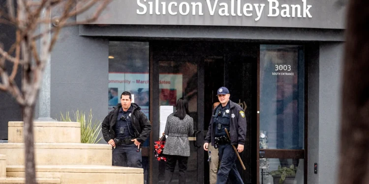 ΔΝΤ: Σε επιφυλακή για τη χρηματοπιστωτική σταθερότητα μετά την κατάρρευση της Silicon Valley Bank – Αγωνία για το άνοιγμα των αγορών