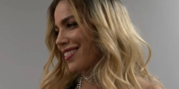 Κατερίνα Στικούδη – Δείτε την να προβάλλει προκλητικά την πίσω όψη της… (Εικόνα)