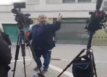 Τέμπη: Προσαγωγές δημοσιογράφων και οπερατέρ μετά από μήνυση του δικηγόρου Ανδρέα Θεοδωρόπουλου