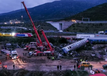 Σύγκρουση τρένων: Ο σταθμάρχης είχε ειδοποιηθεί για την εμπορική αμαξοστοιχία 17 λεπτά πριν τη σύγκρουση