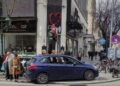 Θεσσαλονίκη: «Καβάλησε» την Τσιμισκή με ΙΧ για να πάρει… γλυκά από ζαχαροπλαστείο