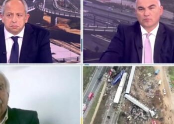 Τραγέλαφος: Πρώην υπουργός του ΠΑΣΟΚ πήγε βαγόνι τρένου στο Μεσολόγγι για να κάνει προεκλογική εκστρατεία!