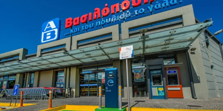 Πρόστιμο στον ΑΒ Βασιλόπουλο για άλλη τιμή στο ράφι από ότι στο ταμείο