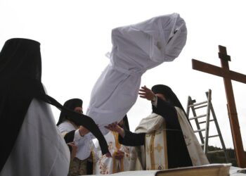 Μεγάλη Παρασκευή: Η μέρα απόλυτου πένθους για όλη την Χριστιανοσύνη