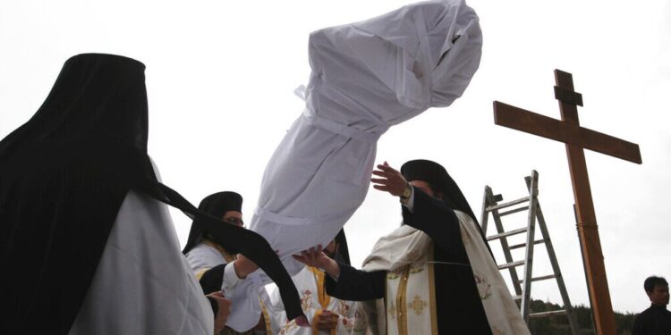 Μεγάλη Παρασκευή: Η μέρα απόλυτου πένθους για όλη την Χριστιανοσύνη