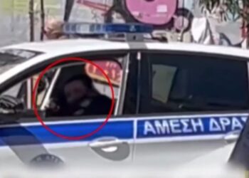 Πυροβολισμοί έξω από την ΑΣΟΕΕ: Τι υποστηρίζει ο αστυνομικός που τράβηξε όπλο