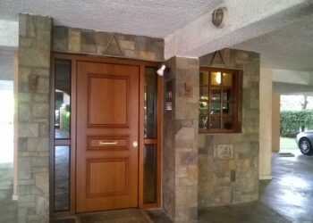 Δεν άντεξε ο άνθρωπος: Ένοικος πολυκατοικίας απηύδησε… «Αμα σε πιάσω να κάνεις την ανάγκη σου …»