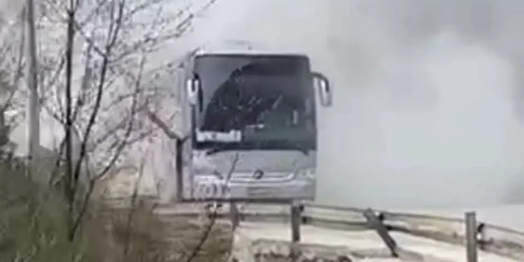 Μέτσοβο: Μαρτυρίες και νέες εικόνες από τη φωτιά σε λεωφορείο με 52 μαθητές(Βίντεο)