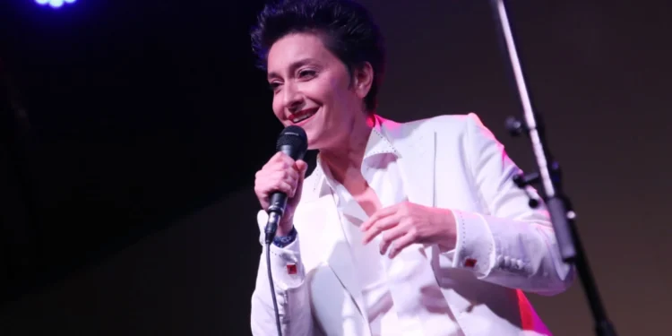 Ηρώ: «Χθες βράδυ σάπισαν τον γιο μου και τους φίλους του στο ξύλο»