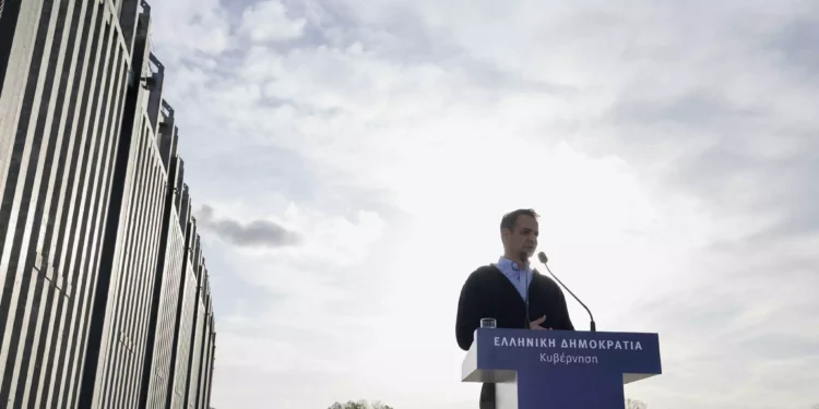 Τουρκία: Πρώτο θέμα στα γειτονικά ΜΜΕ η απόφαση Μητσοτάκη για τον φράχτη στον Έβρο(Βίντεο)