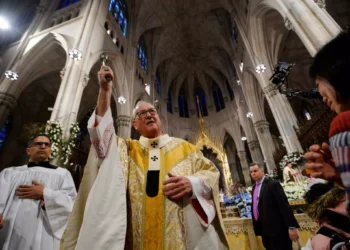 Πάσχα των Καθολικών: Το μήνυμα του Πάπα και εικόνες από όλο τον κόσμο