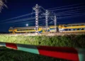 Ολλανδία: Ένας νεκρός και 30 τραυματίες ο νέος απολογισμός από τον εκτροχιασμό του τρένου – Έπιασε φωτιά το ένα βαγόνι