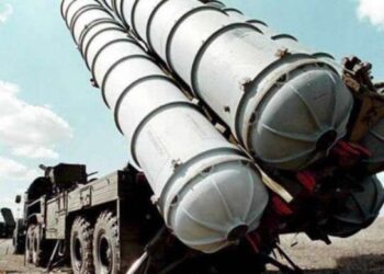 Περιμένοντας τον υπουργό Άμυνας της Ουκρανίας στην Αθήνα συζητάμε στα σοβαρά να «ξηλώσουμε» την αντιαεροπορική μας άμυνα;