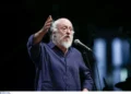 Διονύσης Σαββόπουλος: Στο νοσοκομείο με κορονοϊό – «Υπεράνθρωπες προσπάθειες για να τον κρατήσουν στη ζωή»
