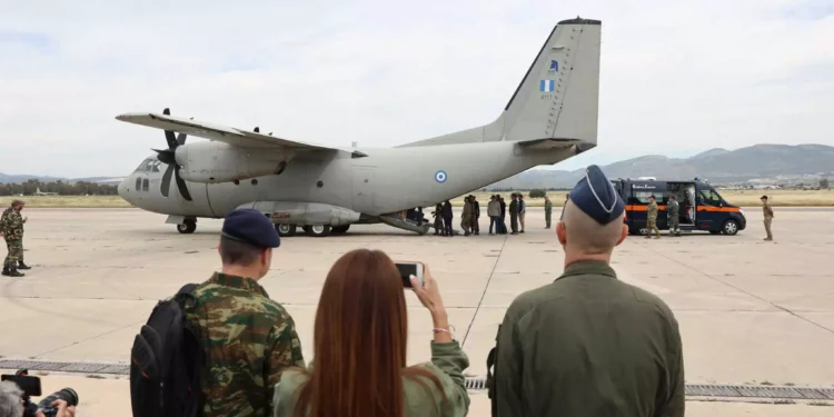 Σουδάν: Απεγκλωβίστηκαν άλλοι 13 Έλληνες – Μαζί τους ο Μητροπολίτης Νουβίας(Εικόνες)