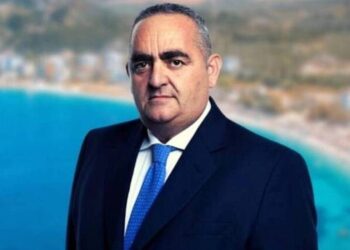 Αλβανία: Κλιμακώνεται η ένταση στη Χειμάρρα – Γκρεμίζουν σπίτι ομογενή