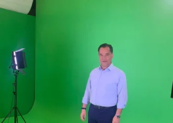 Ο Άδωνις Γεωργιάδης θα μιλήσει αύριο σε τρία σημεία με …ολόγραμμα -«Πόσο Άδωνι αντέχετε;